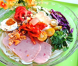 #夏日消暑，非它莫属#带来清凉一片的冷面的做法