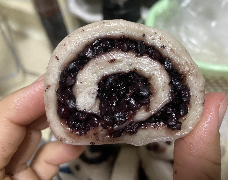 奶香紫米馒头卷的做法
