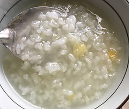 鲜银耳百合粥的做法