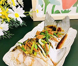 #葱伴侣豆瓣酱能蘸善炒#清蒸鱼尾的做法