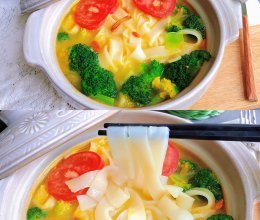 #中小学生做饭指南#金汤花胶鸡汤河粉的做法