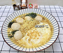 鸡蛋肉丸面的做法
