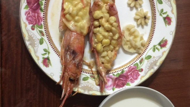 松子玉米焗霸王虾[色][色]，好吃看得见…的做法