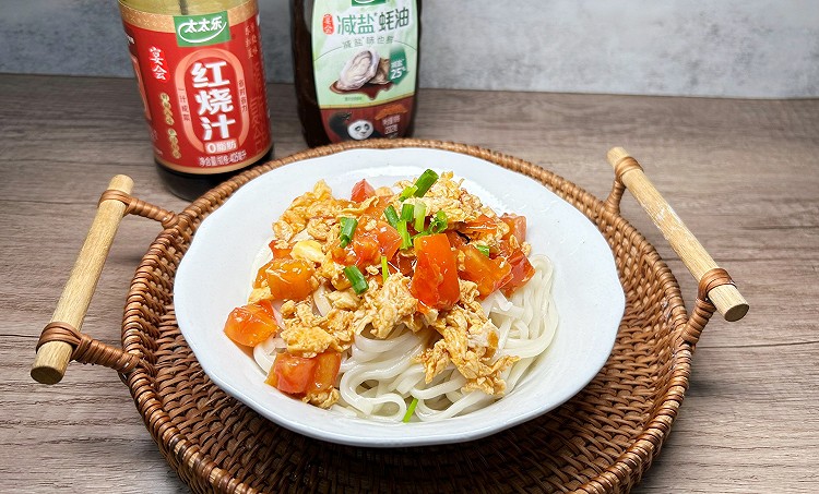 营养美味早餐：西红柿鸡蛋打卤面的做法