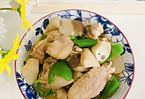 青椒杏鲍菇烧鸡的做法