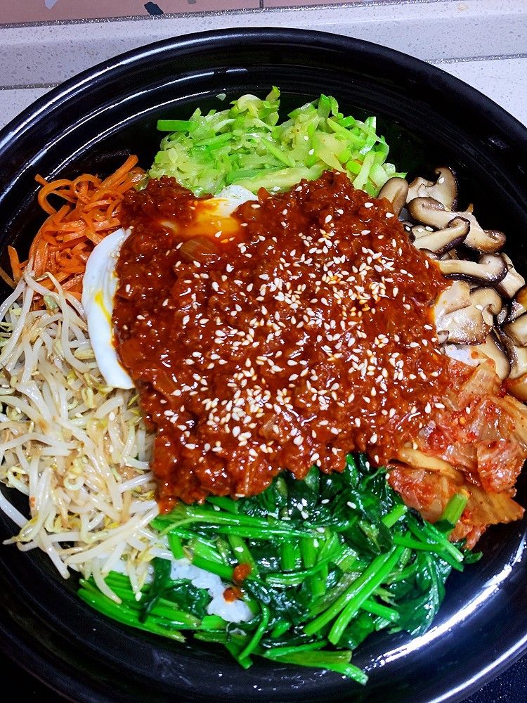巨好吃的韩式石锅拌饭的做法