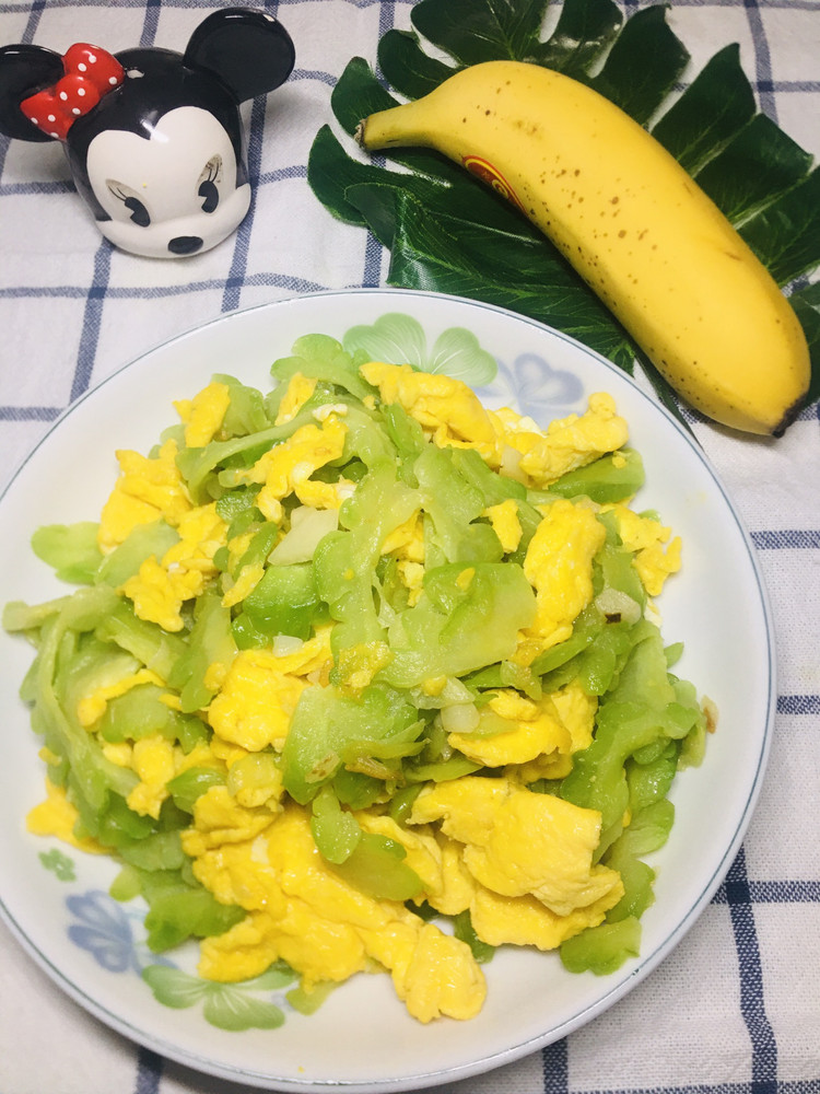 苦瓜炒蛋的做法
