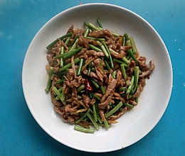 蒜台炒肉丝的做法