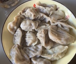 #鸡汁入家宴 感恩正当“食”#芹菜水饺的做法