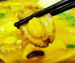 #“酒”是要开心#秋季健脾养颜美食～芡实金汤鲍鱼的做法