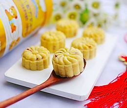 #精品菜谱挑战赛#香甜细腻的奶香蔓越莓绿豆糕的做法