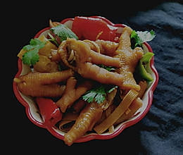 肥妈秘制鸡脚的做法