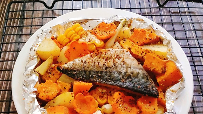 #挪威青花鱼健康新食尚#挪威青花鱼丨青花鱼烤时蔬的做法