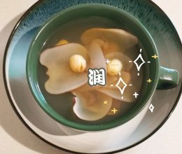 椰香四溢的红枣莲子海底椰糖水的做法