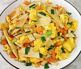 #春天的鲜味# 冬笋炒鸡蛋的做法