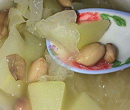 青木瓜花生银耳汤的做法