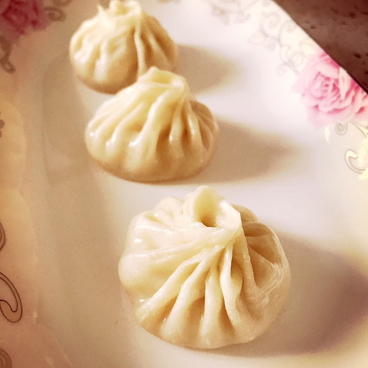 小笼汤包的做法