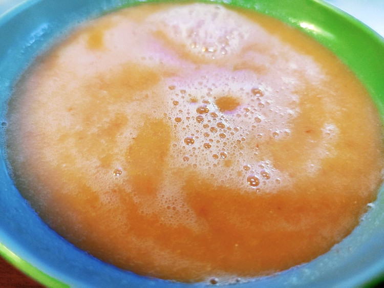 西红柿苹果蜂蜜果汁的做法