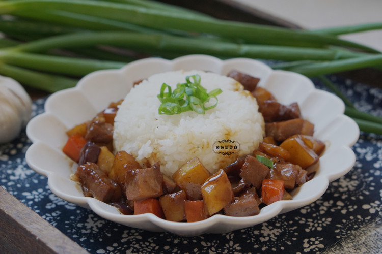 牛肉土豆盖饭的做法