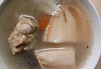 莲藕骨头汤的做法