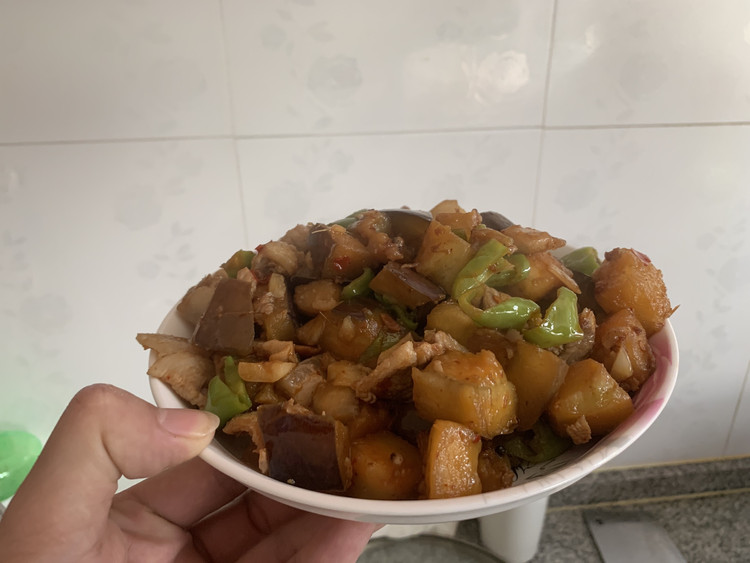茄子炒肉片的做法