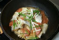 潮汕红烧半煎煮带鱼（咸香酥软）的做法