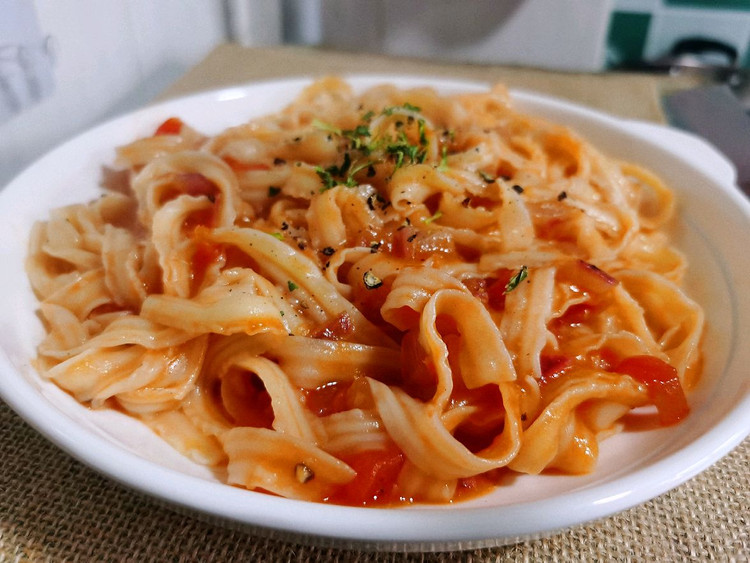 锦娘制——番茄炒刀削面的做法