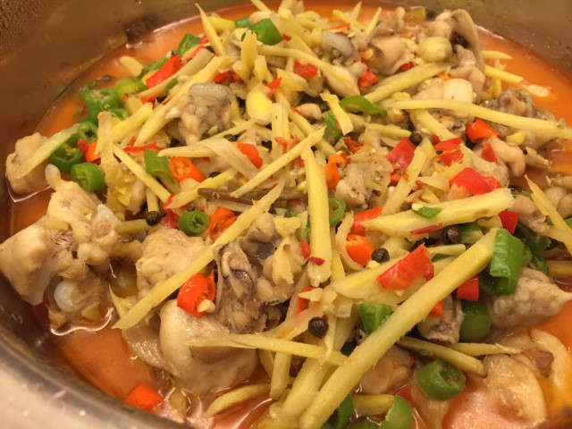 子姜牛蛙的做法