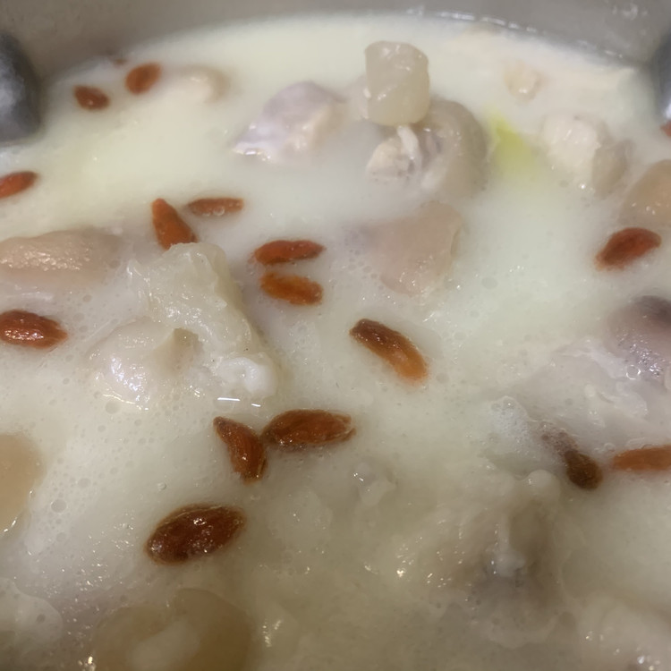 老妈蹄花汤的做法