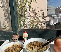 #我家乡的酱油美食#炸酱面的做法