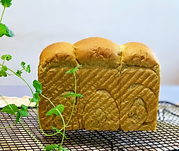 #夏日开胃餐#炎炎夏日一抹绿～港式抹茶吐司的做法