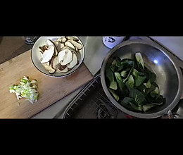 香菇油青菜的做法