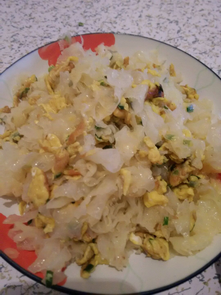 银耳炒鸡蛋的做法