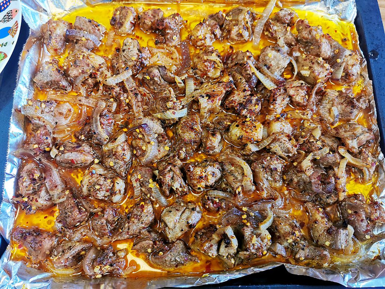 喵喵家私房烤羊肉串（烤箱版）的做法
