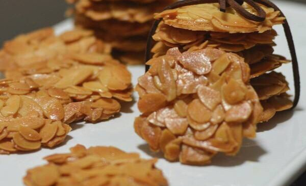杏仁瓦片饼干的做法