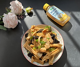 #鸡汁入家宴 感恩正当“食”#腐竹炒肉的做法