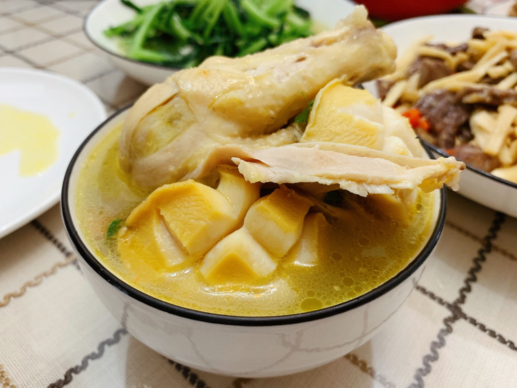 营养鲍鱼鸡汤的做法
