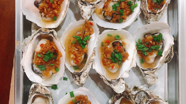 蒜蓉烤生蚝的做法
