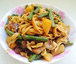 特色豆角焖面的做法