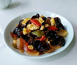 葱椒木耳糖醋蛋的做法