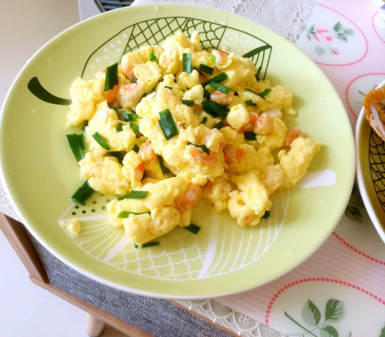 水炒鸡蛋虾仁—不用油炒鸡蛋也很美味的做法