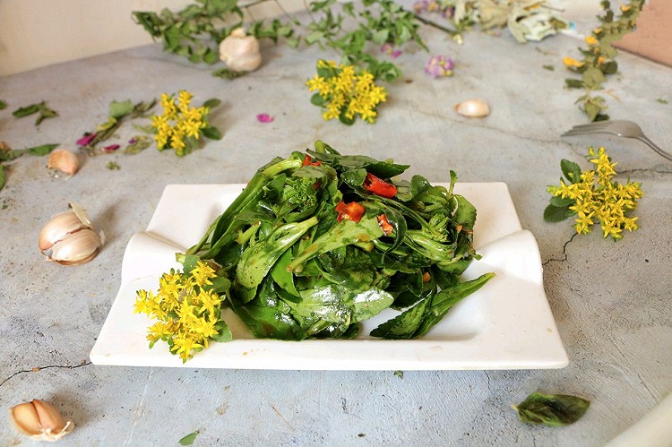 护肝安神的捞汁养心菜的做法