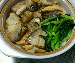 鲳鱼焖饭的做法