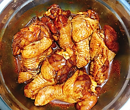 入门必学：电饭锅奥尔良鸡腿的做法