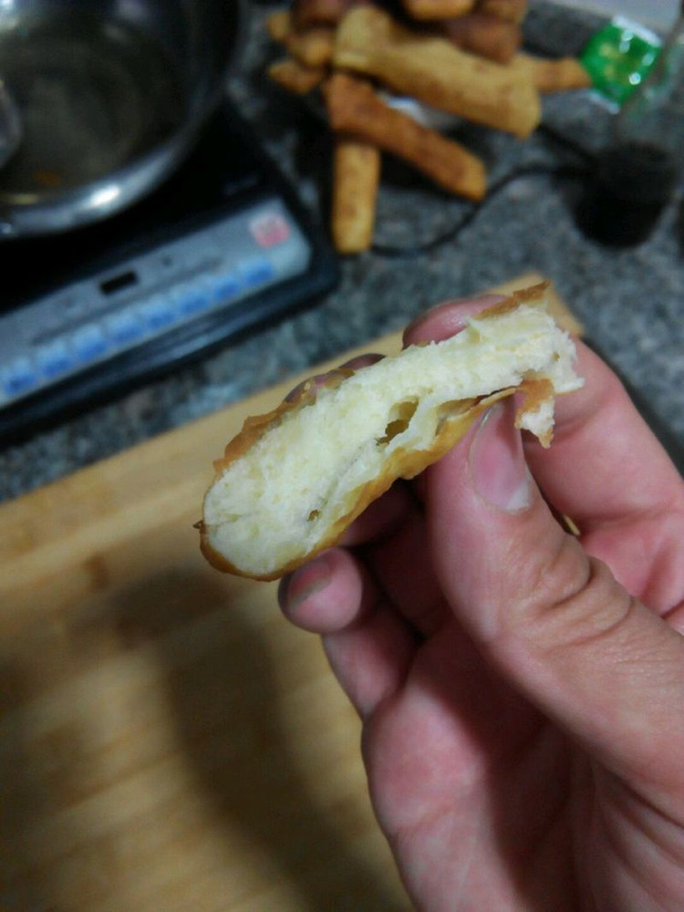 炸油条的做法