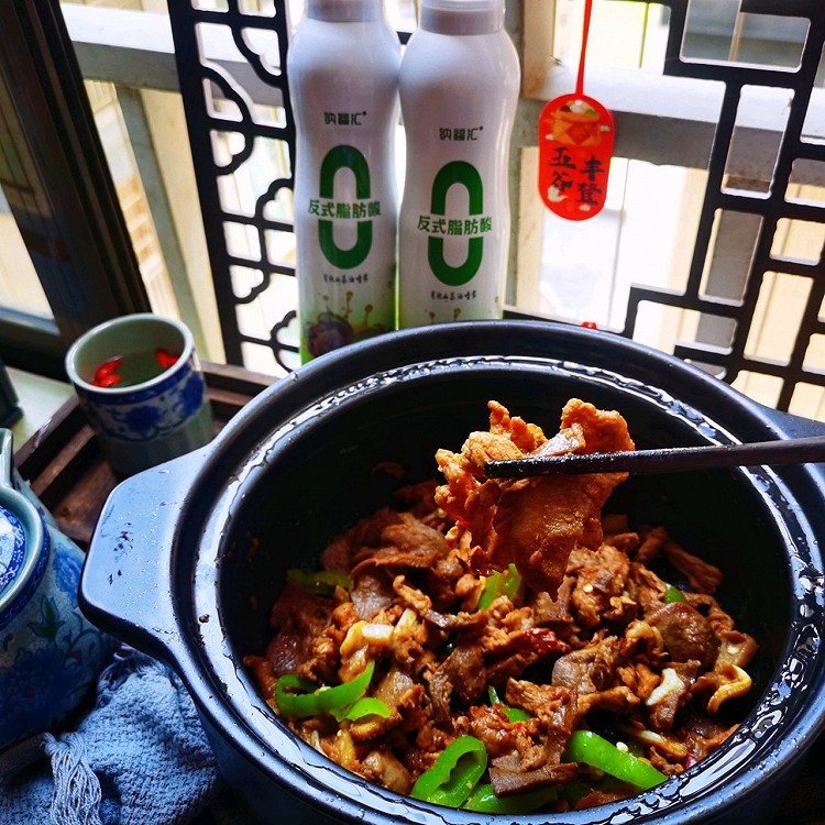 猪杂啫啫煲的做法