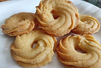 酥到掉渣系列——黄油曲奇饼干的做法