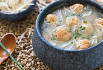 冬瓜银鱼丸子汤的做法