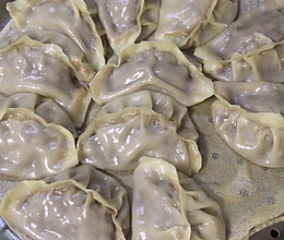 大葱牛肉蒸饺的做法