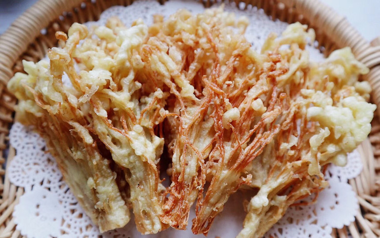酥炸金针菇的做法